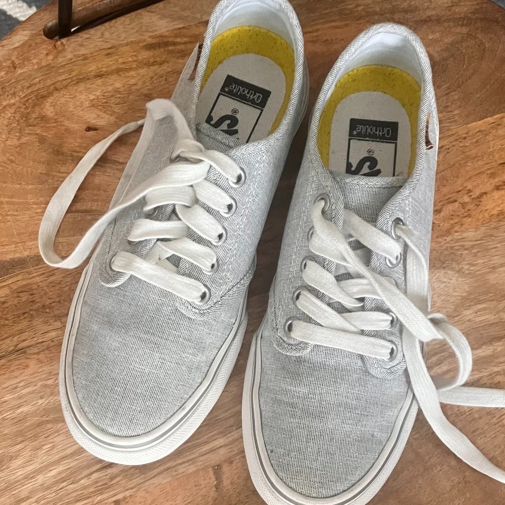 Vans Low Top Women's Lt Gray Linen Blend Sneaker w/Ortholite Cushioning - Size 6